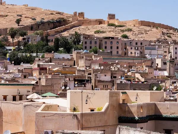 Fès